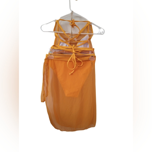 New with tags. Shein 4 piece Yellow Bikini set. Size S - Picture 3 of 9